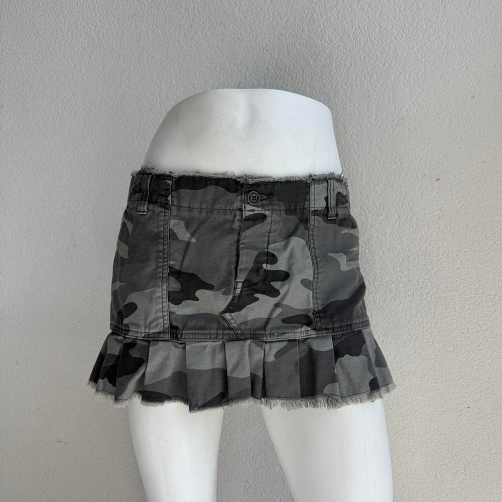 Roxy Y2K camo mini skirt with frayed hem